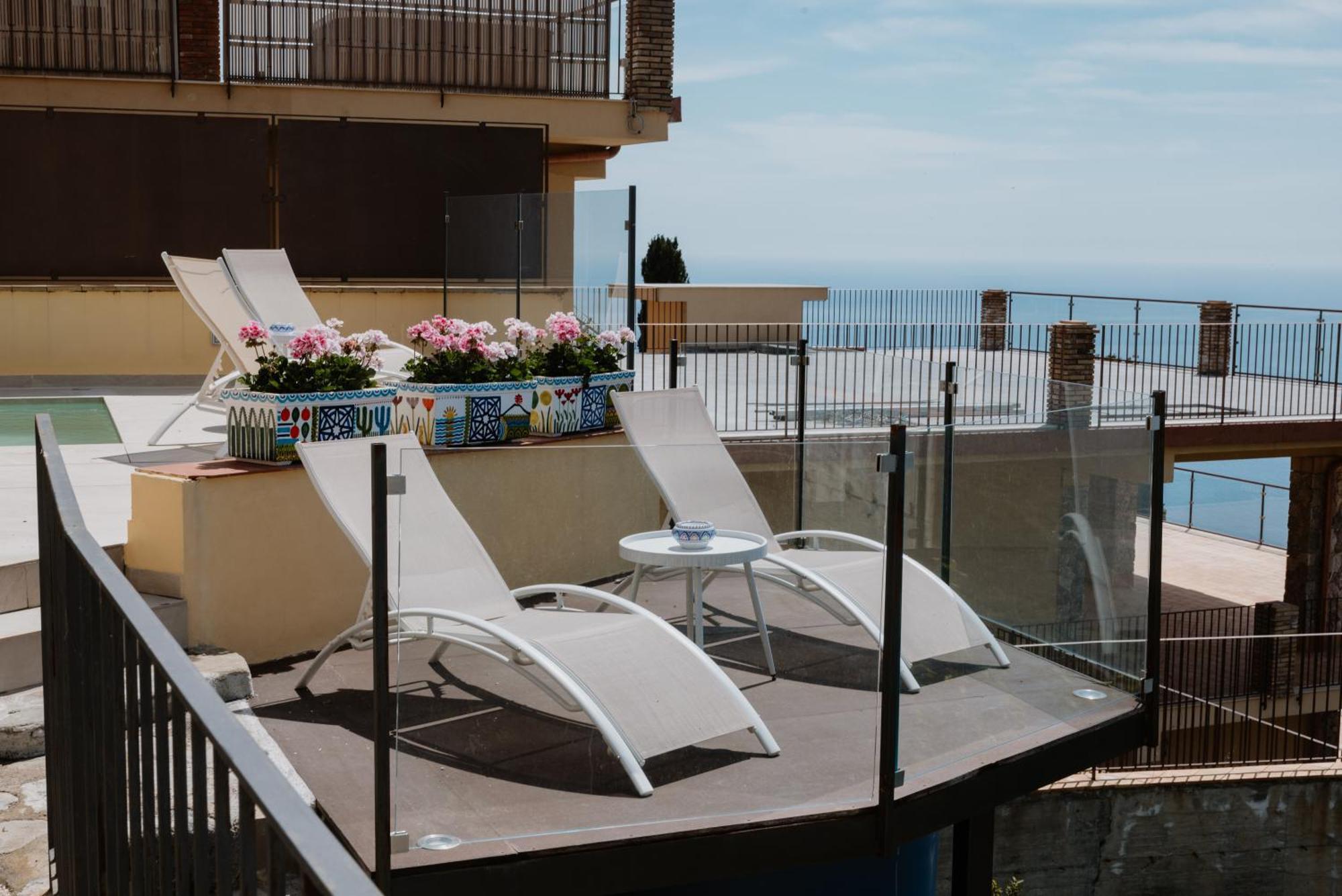 Villa Da Vinci Luxury Panoramic Apartments - Taormina Rooms Collection Exterior foto